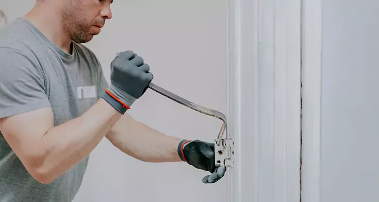 Cracked Door Jamb Repair in Cooper City, FL