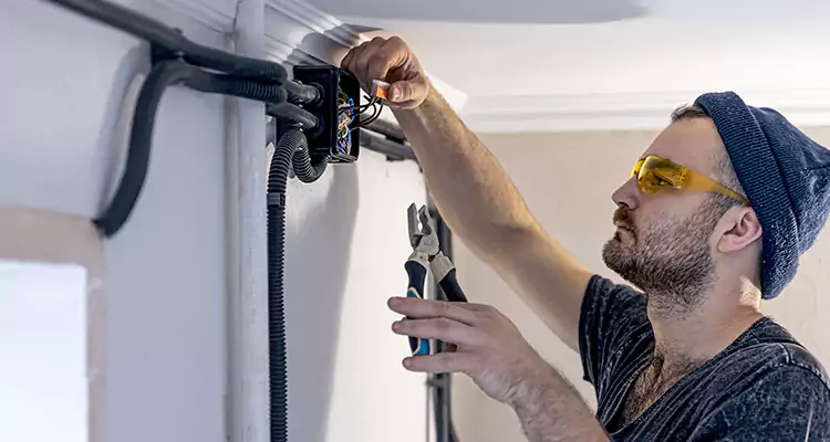 Garage Door Opener Cable Repair in Cooper City, FL