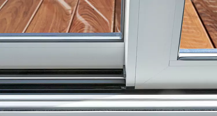 Patio Doors Leaking Water Issue Repair Services in Cooper City, FL