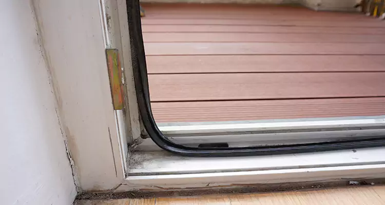 Why Choose Us for Leaking Sliding Glass Door Repair in Cooper City, FL?