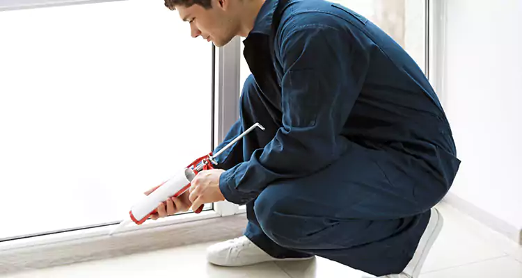 Window Glass Caulk Repair in Cooper City, FL