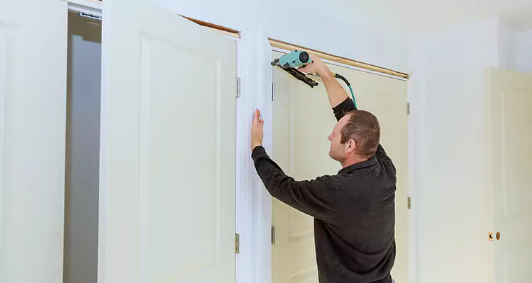 Top Rated Door Fixing ServiceFixing Garage Door Track in Cooper City, FL